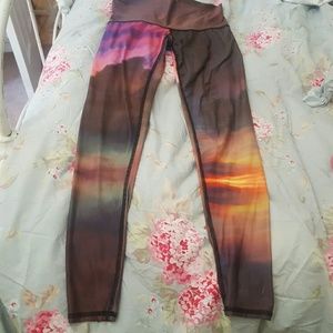 Teeki clouds leggings
